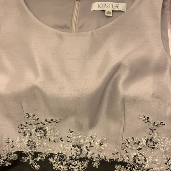 KASPER silver grey and black silk fabric dress with embroidery along waist. - Picture 6 of 8